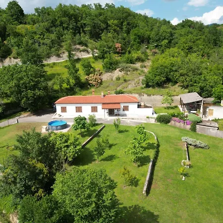 Istrian House In The Heart Of Tupljak - Smilovic بيت للعطل