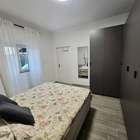 Istrian House In The Heart Of Tupljak - Smilovic Potpićan